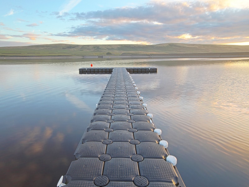 floatingpontoongreenwithensreservoircalderdale Inco